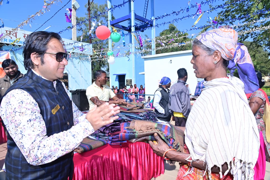 Jci Ranchi celebrated republic day in labed village