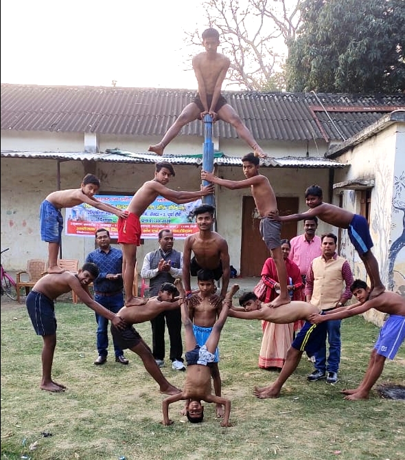 Seventh Jharkhand state boys girls malkhamb competition started.